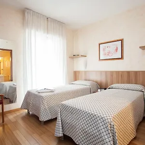 3* Apart Otel Desenzano