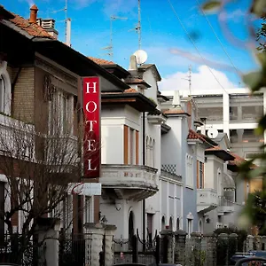 2* Otel Rossovino