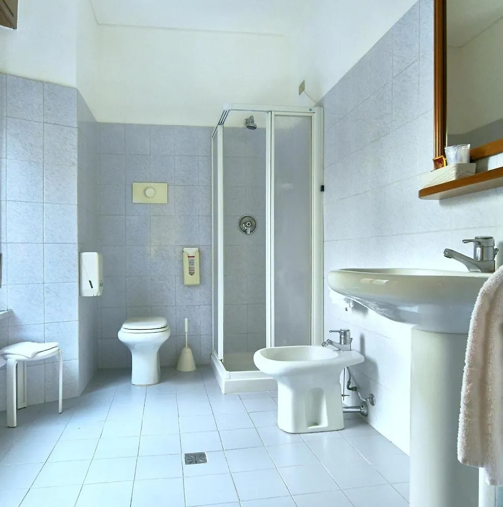Hotel Pavone Mailand 3*,