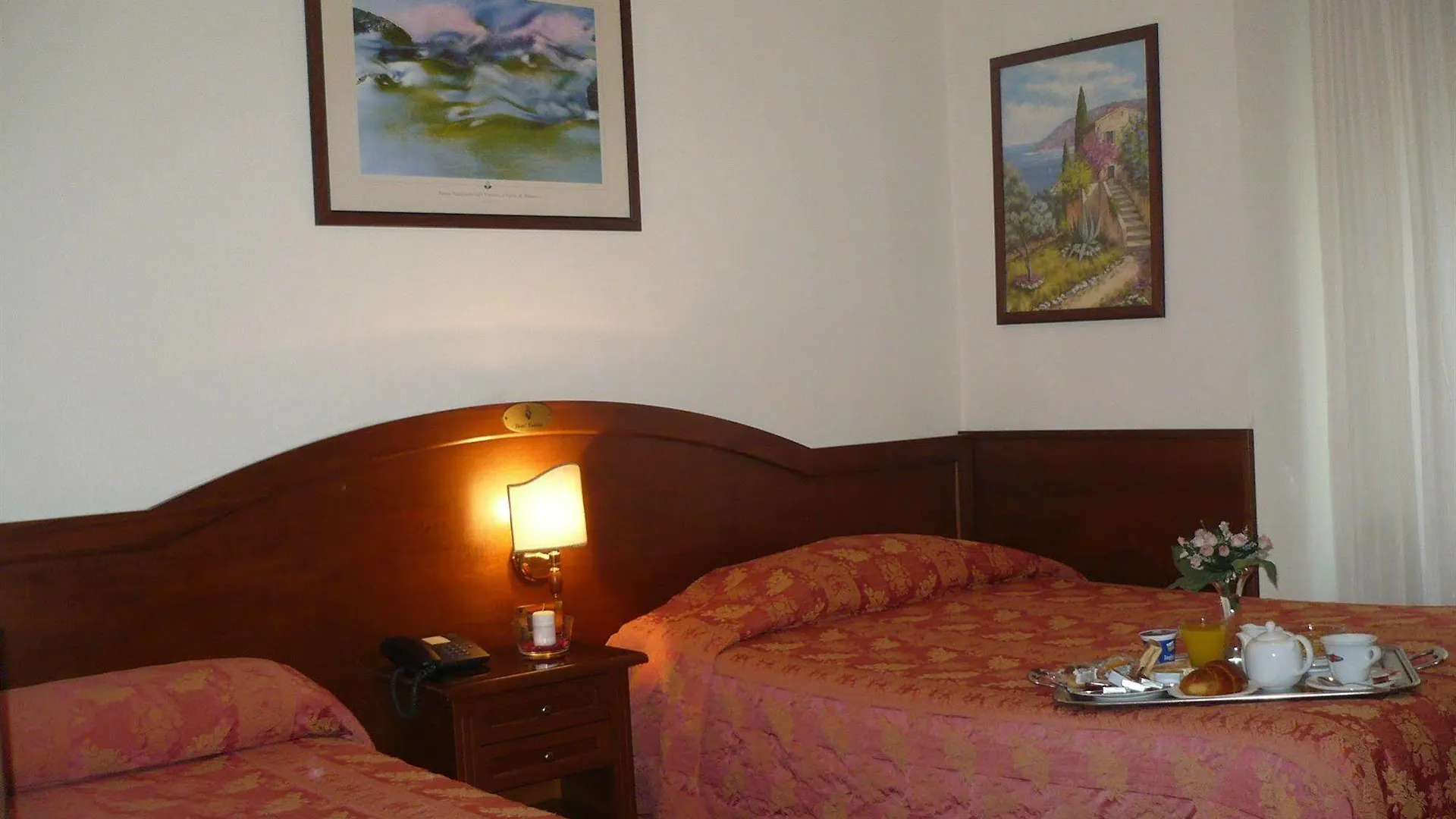 Hotel Pavone Mailand 3*,  Italien